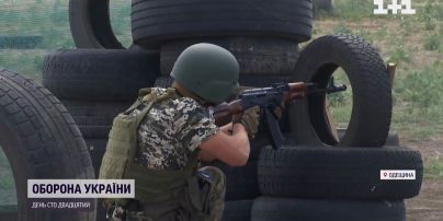 Під Одесою лунають вибухи та автоматні черги!