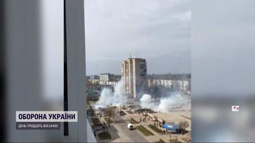 У Енергодарі рашисти закидали людей світлошумовими гранатами на мітингу