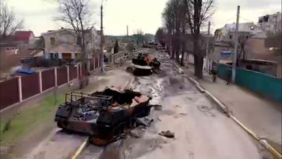 Вирви від ракет, вщент знищені житлові будинки та розбиті дороги: який вигляд має звільнена від росіян Стоянка