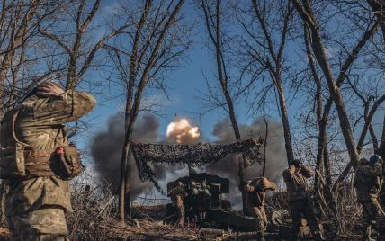 "Годовой запас целой страны": украинские артиллеристы ежедневно выпускают по врагу безумное количество снарядов