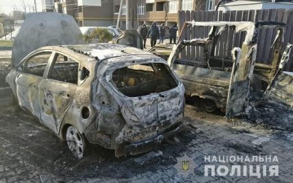 Под Киевом ночью сожгли авто журналиста