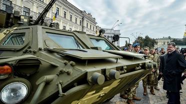 Порошенко відкрив виставку  військової техніки &laquo;Сила несконерих&raquo; / © Facebook / Петро Порошенко