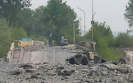 Російські окупанти зруйнували міст у Рубіжному та зосередили зусилля на взятті міста - Гайдай