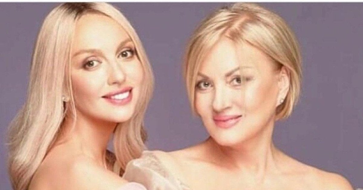 Оля Полякова з мамою