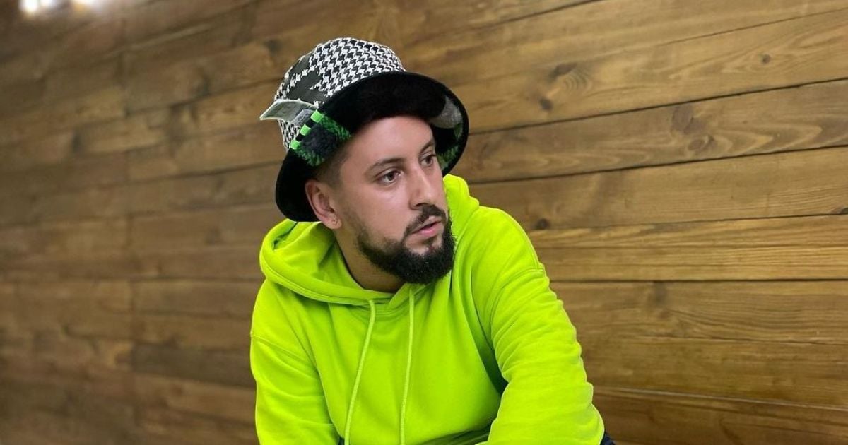 MONATIK розповів, як перед ним "оголилася" фанатка: "Вона там пальцем приховала дещо"