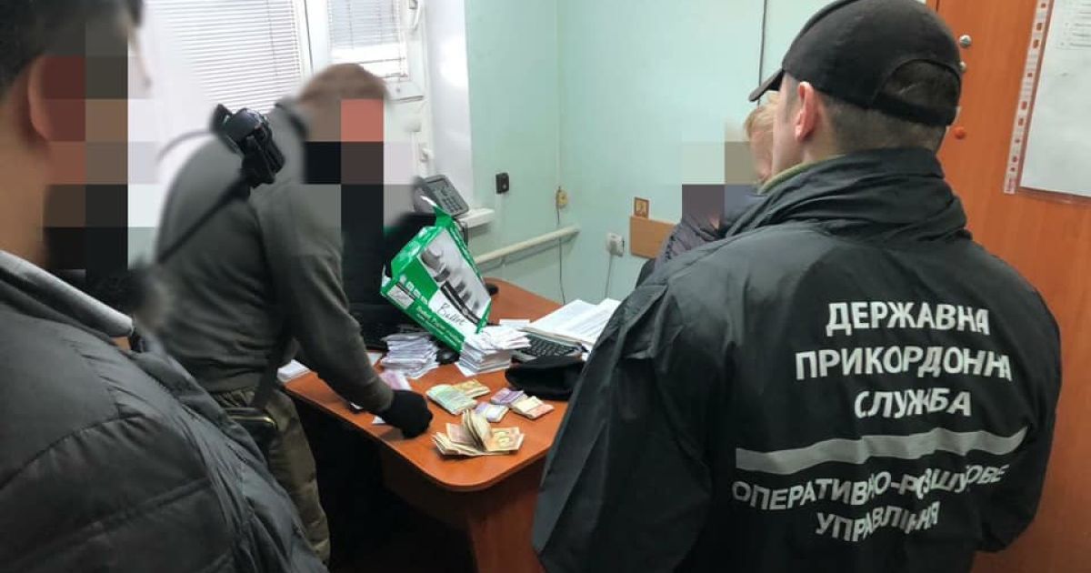 контрабанда на митниці в пункті прокуску Гоптівка_1 / © МВД