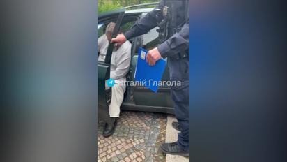 "Йди нах*й. Права дай сюди!": п'яний священник МП в Ужгороді влаштував аварію та обматюкав поліцейських