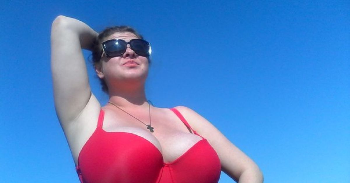 У Надежды Щербань огромные груди, в которых нет никакого силикона. / © ВКонтакте/Надин Щербань