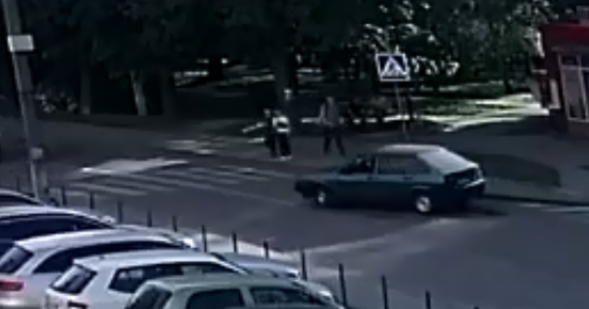 Водитель автомобиля, который во Львове на переходе сбил двух детей, отказался от проверки на наркотики