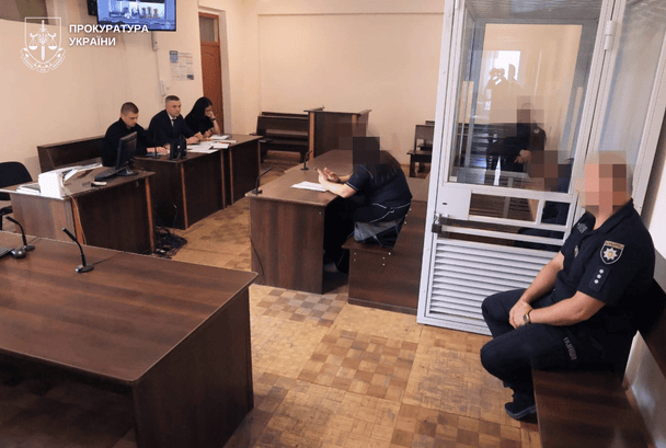 У Хмельницькій області двоє чоловіків зґвалтували неповнолітню дівчину: як їх покарали (фото)