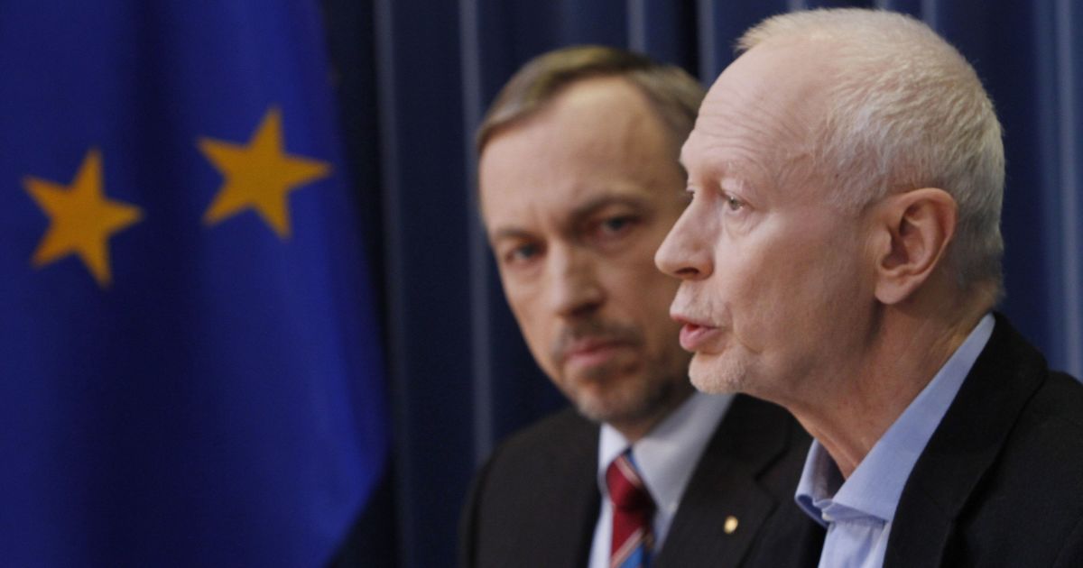 В Европарламенте объяснили логику Путина по выдаче паспортов жителям ОРДЛО