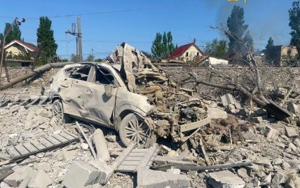 Рятувальники показали наслідки ракетного удару по Одеській області (фото)