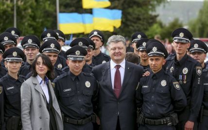 Порошенко возложил особую миссию на новую полицию Донбасса