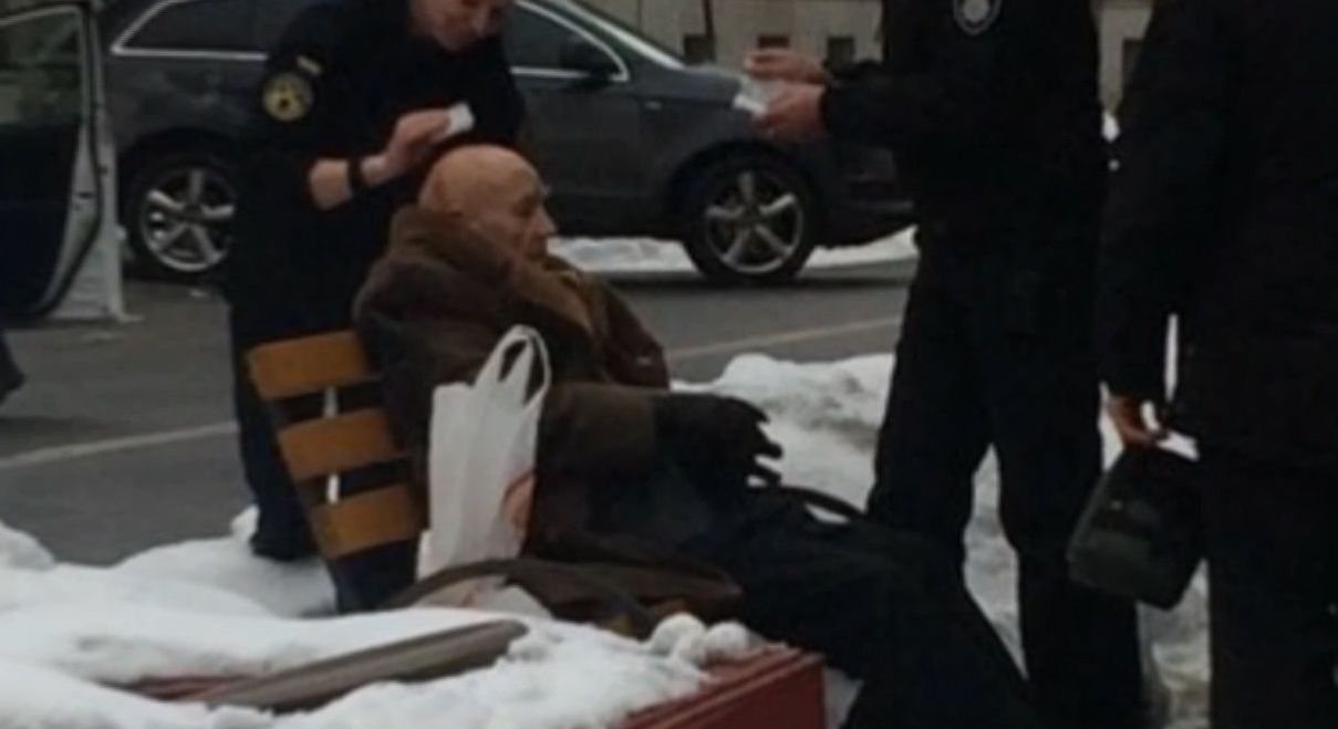 Пешеход, которого сбил кортеж Порошенко, находится в реанимации