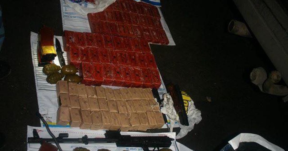 Мужчины готовились к партизанской войне