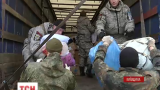 Бійці батальйону Київ-1 волонтерять на Донеччині