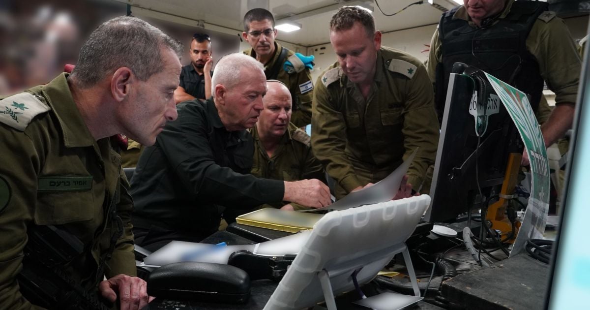 Міністр оборони Йоав Ґалант у командному центрі 36-ї дивізії на півдні Ізраїлю / Фото: Міноборони Ізраїлю