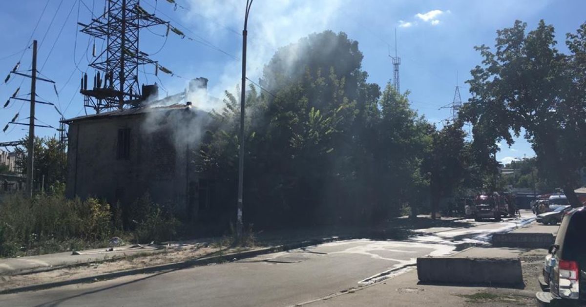 Пожежа на Червоноармійській_8 / © Фото Валерии Ковалинской/ТСН