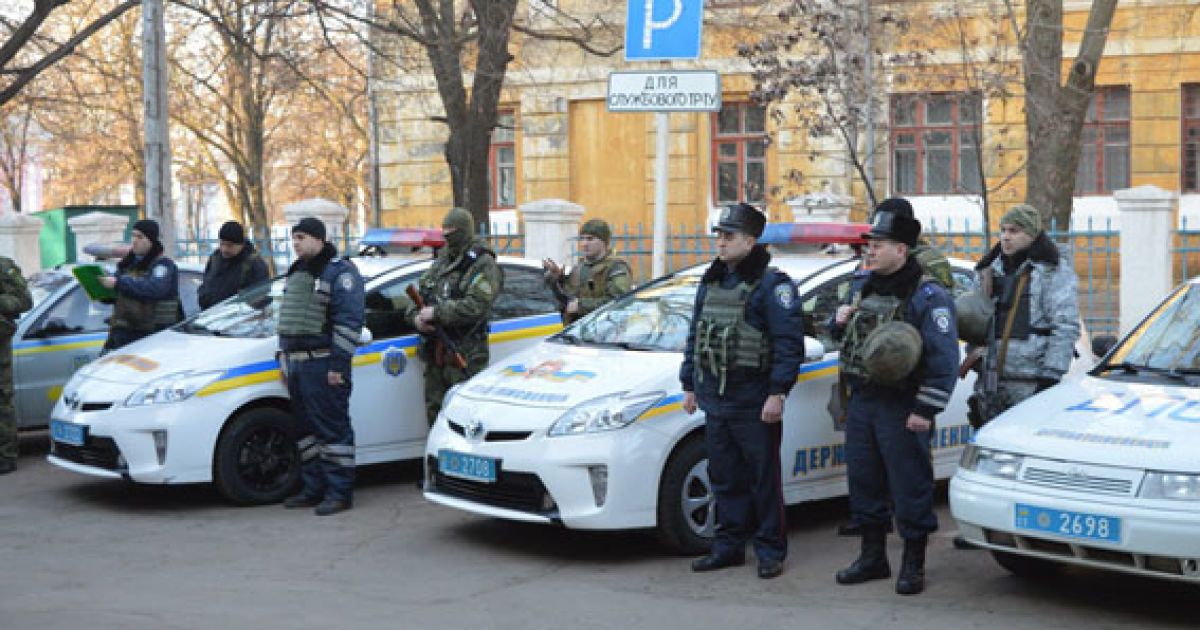 На улице Краматорска и Славянска вышли группы быстрого реагирования.