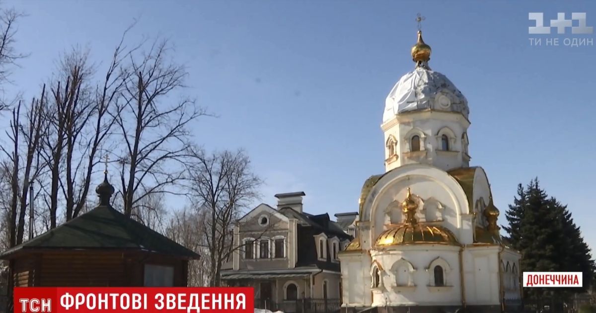 Посреди разрушенных Песок удивительным образом сохранился почти нетронутый войной оазис роскоши