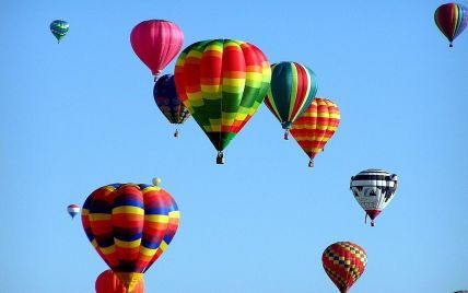 В США воздушный шар врезался в толпу участников фестиваля
