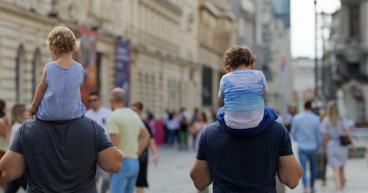 У якому разі можуть призвати багатодітних батьків