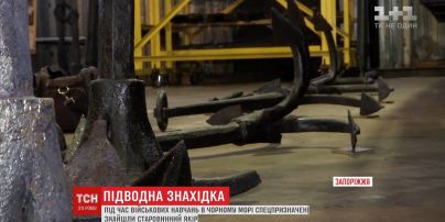 Під час навчань у Чорному морі спецпризначенці виявили старовинний якір