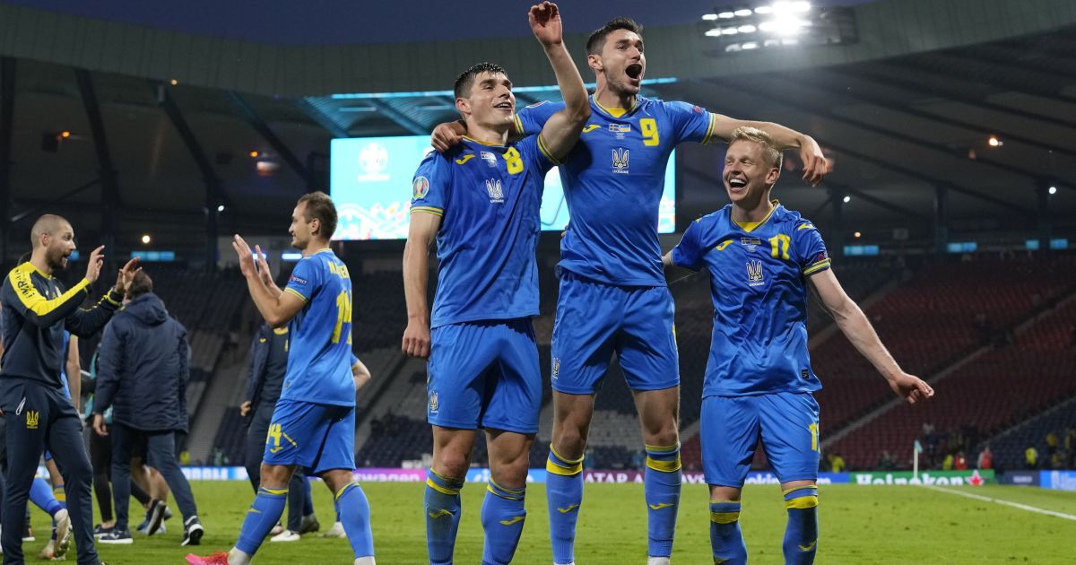 Збірна України назвала імена легіонерів, викликаних на матчі плейоф відбору до ЧС-2022 та Ліги націй