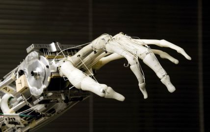 У Китаї руки роботів наділили чутливими "подушечками пальців"