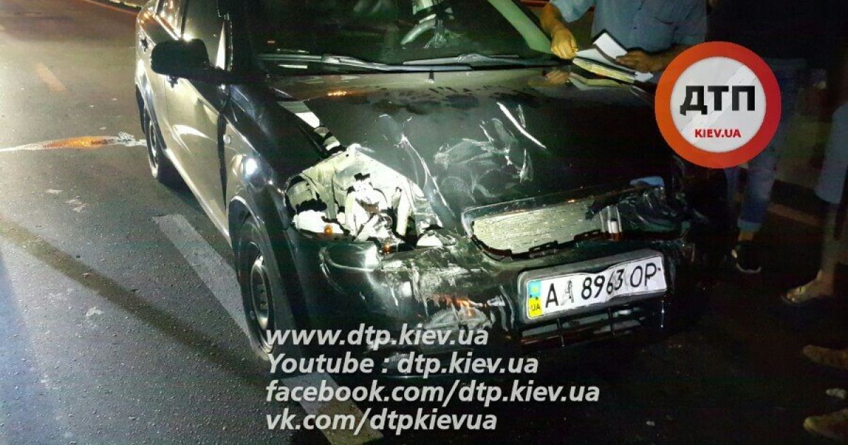 ДТП у Києві на Набережній_8 / © dtp.kiev.ua