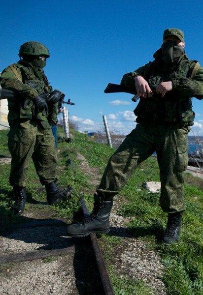 Загарбники у Криму