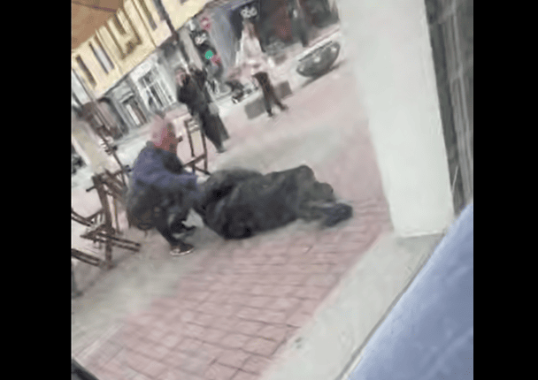 В Хмельницком мужчина выпрыгнул со второго этажа ТЦК: что известно