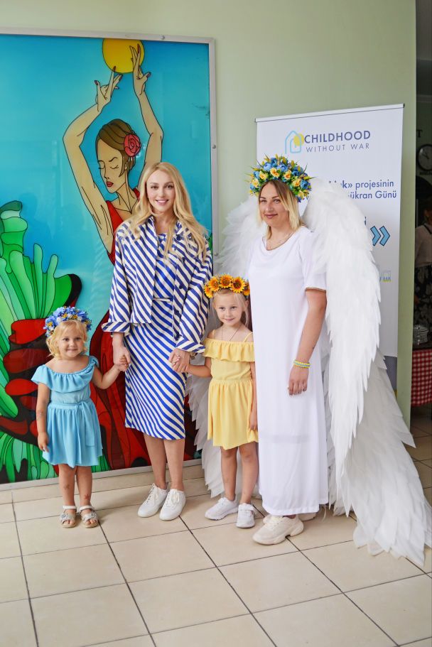 Оля Полякова