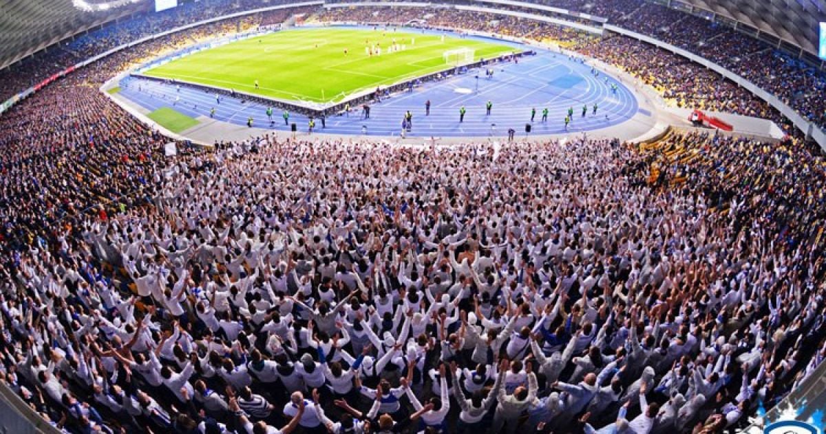 Белая шиза на матче Динамо - Шахтер / © wbc.kiev.ua