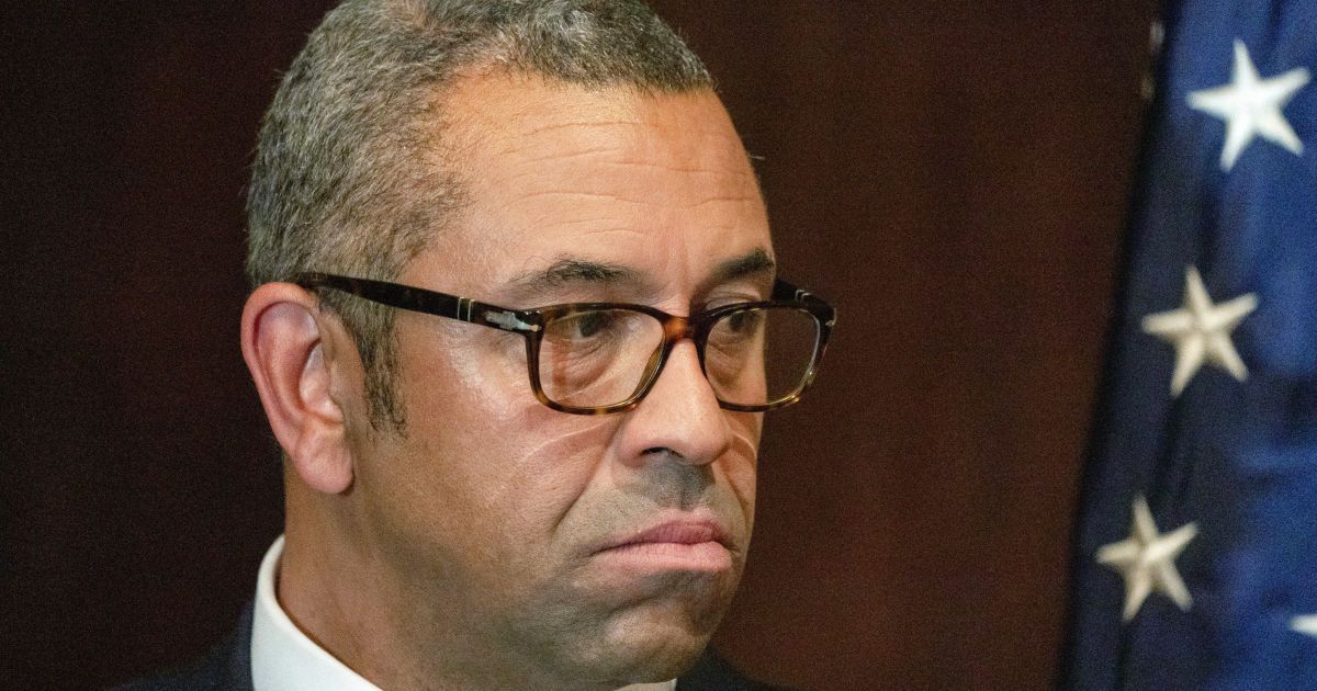 Джеймс Клеверлі