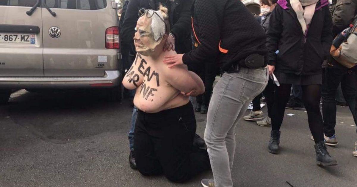 Активістки FEMEN під час виборів у Франції_3 / © Twitter/nedatop