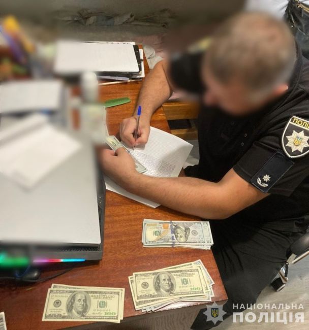 На Полтавщині затримали голову медико-соціальної експертної комісії / Фото: Нацполіція