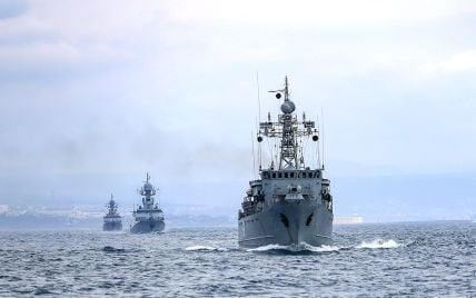 Знову на навчання: Росія вивела 20 військових суден у Балтійське море