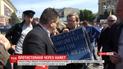 Противостояние волонтеров и коммунальщиков случилось в центре Харькова