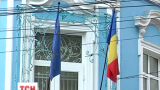 Бизнес, на желании украинцев иметь двойное гражданство, развернули в Черновцах