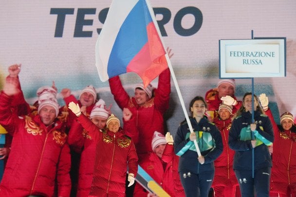 Росіяни на церемонії відкриття Паралімпіади-2026 / © Associated Press