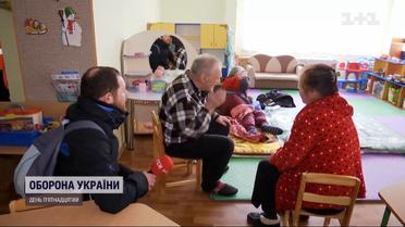 Ситуація в Києві: місто приймає біженців з околиць