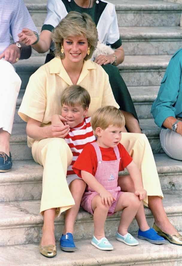 Принцеса Діана з синами Вільямом і Гаррі / © Associated Press