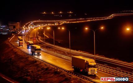 Оккупанты открыли движение для грузовиков по мосту через Керченский пролив