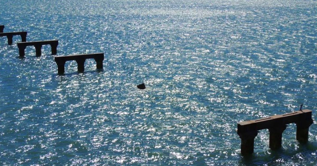 В Сети появилось фото Керченского моста после тарана турецким судном