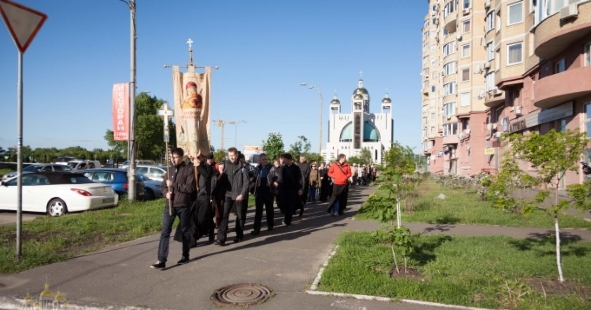 Греко-католики вирушили в пішо-велосипедне паломництво під Київ