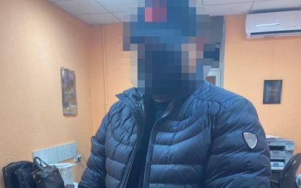 В аэропорту "Борисполь" задержали мужчину по подозрению в похищении человека и завладении криптовалютой на $2,5 млн