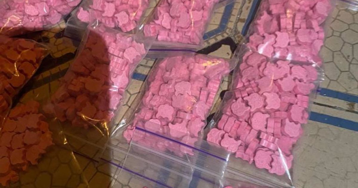 У Львові затримали наркокур'єра_5 / ©  Главное управление Национальной полиции во Львовской области