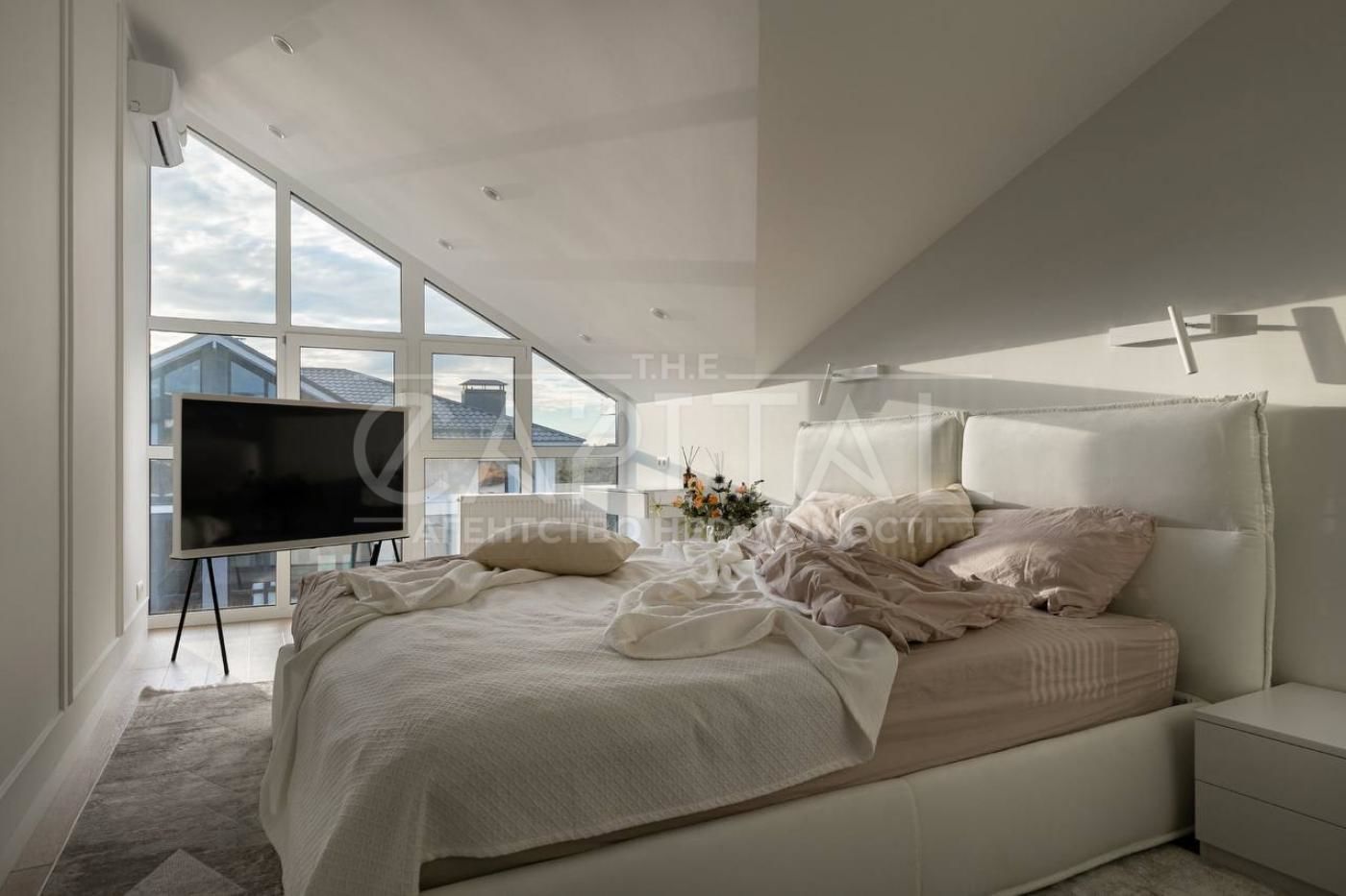 Даша Квиткова продает дом. Фото: THE Capital / © 