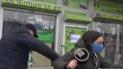 Сначала напал, а затем поскользнулся и упал в лужу: в Киеве будут судить мужчину, который ударил журналистку в лицо